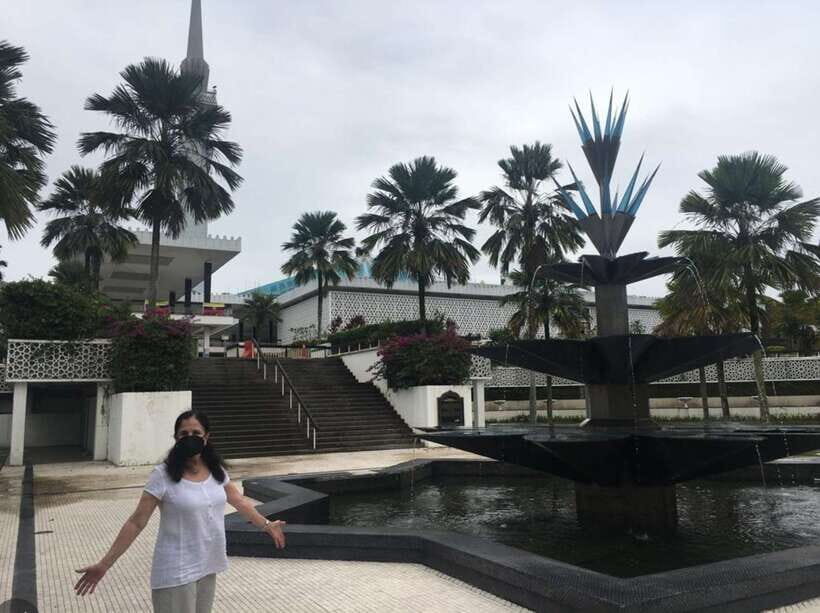 Kuala Lumpur: Private Sightseeing Tour with Pickup - Istana Negara: A 10-Minute Royal First Look