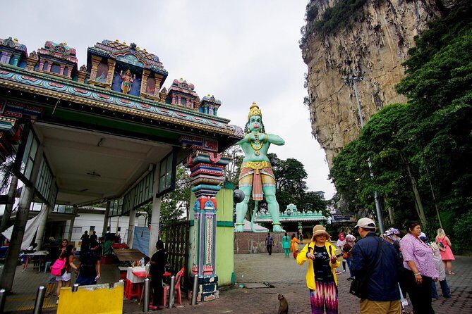 Kuala Lumpur Private Tour to Batu Caves Hotsprings And Waterfalls - Selayang Hot Spring (Kolam Air Panas): the local healing story
