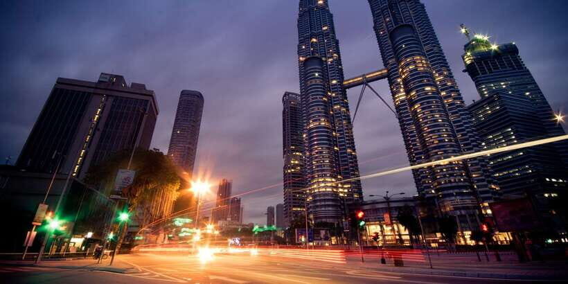Kuala Lumpur: Private Walking Tour with a Local - Private Lokafyer Walking Tour: What Makes KL Feel Personal