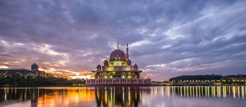 Kuala Lumpur: Putrajaya City Tour with Lake Cruise - How the 45-Minute Ride Sets Up Your Putrajaya Day