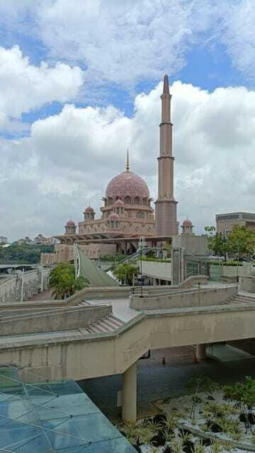 Kuala Lumpur: Putrajaya Tour with Hotel Pickup - Price and What You’re Actually Buying for $55