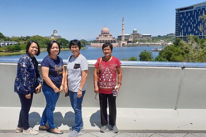 Kuala Lumpur Sightseeing - Vehicle comfort and pacing: why bottled water matters