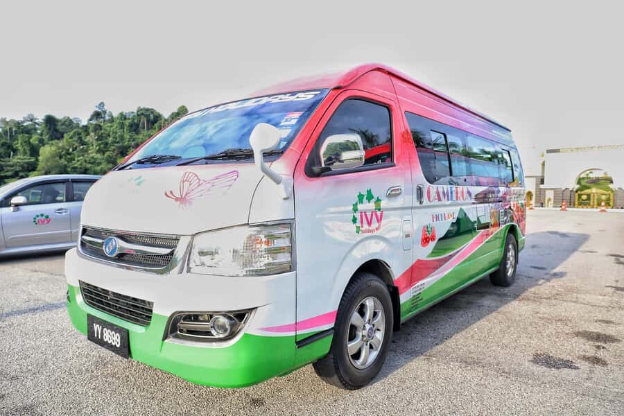 Kuala Lumpur: Sightseeing by Private Vehicle with Driver - What you’ll see at the big stops