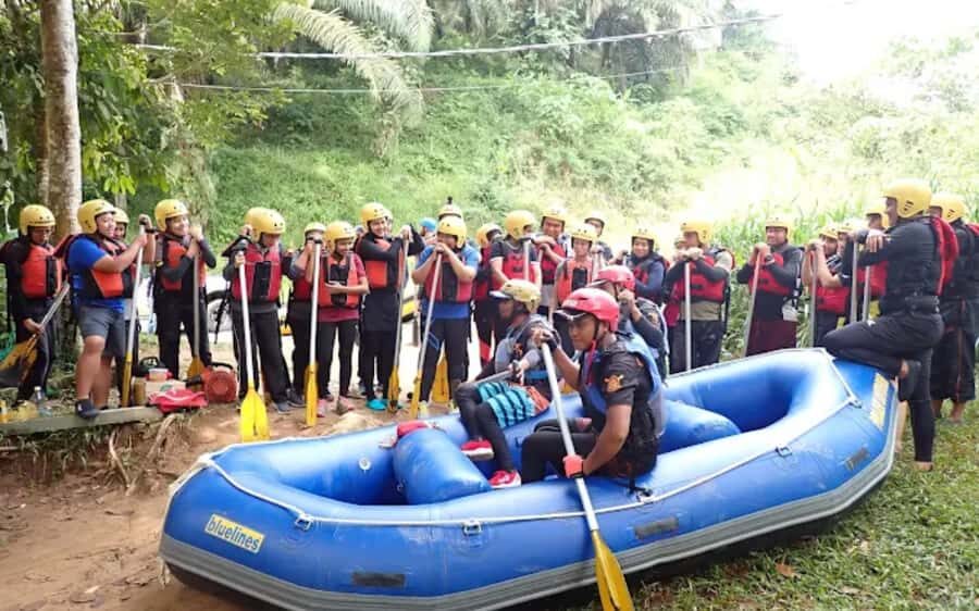 Kuala Lumpur: Taman Negara National Park Teras Waterfall - Teresek Hill trek and Teras Waterfall: where effort turns into reward