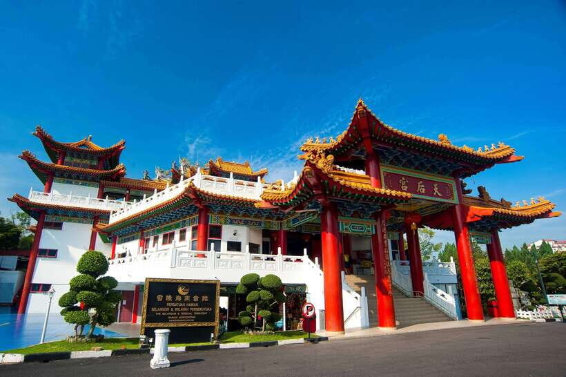 Kuala Lumpur: Temple & Shrine Private Half Day Tour - Why Kuala Lumpur’s Temples-and-Shrines Route Makes Sense in 4.5 Hours