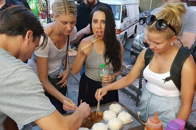 Kuala Lumpur Walk, Eat & See Tour - Petaling Street Market: Chinatown, Mural Lanes, and Repurposed Spaces