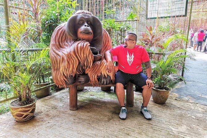Orang Utan Island and Perak Tong Cave Temple Day Tour from Kuala Lumpur - Perak Tong Cave Temple: limestone caves, murals, and the 40-foot golden Buddha