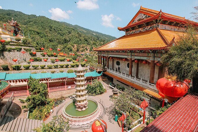 Penang Full Day Tour with Penang Hill, Kek Lok Si & Fruit Farm - Lunch and the food-fusion angle you’ll actually notice