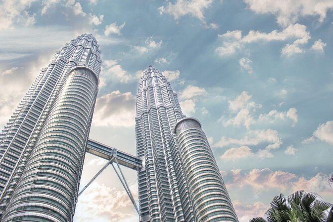 Petronas Twin Towers & Kuala Lumpur Tower Observation Deck Ticket - Stop 1: Petronas Twin Towers—Fast Elevators, Sky Bridge, and 88th-Floor Views