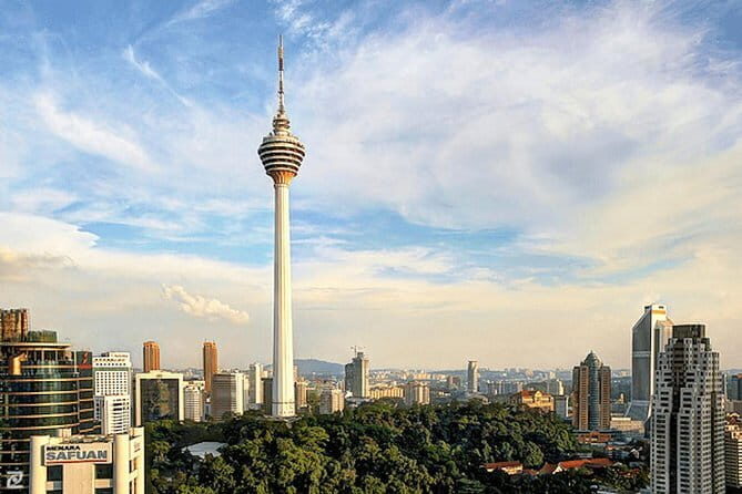 Petronas Twin Towers Special Entrance & Dining With Expert Guide - Petrosains Time: Dinosaurs to Nano-Particles (And Why It Fits)