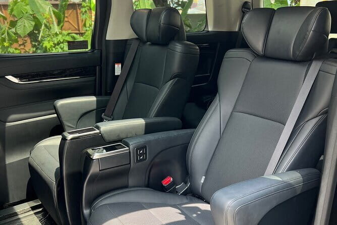 Premium Airport Transfer Kuala Lumpur - Where the Driver Picks You Up at KLIA (Terminal 1 and 2)