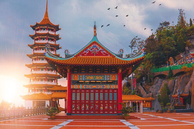 Private Genting Highlands & Batu Caves Trip with Cable Car Ticket - Awana Skyway Up to Genting: The Included Ticket That Changes Everything
