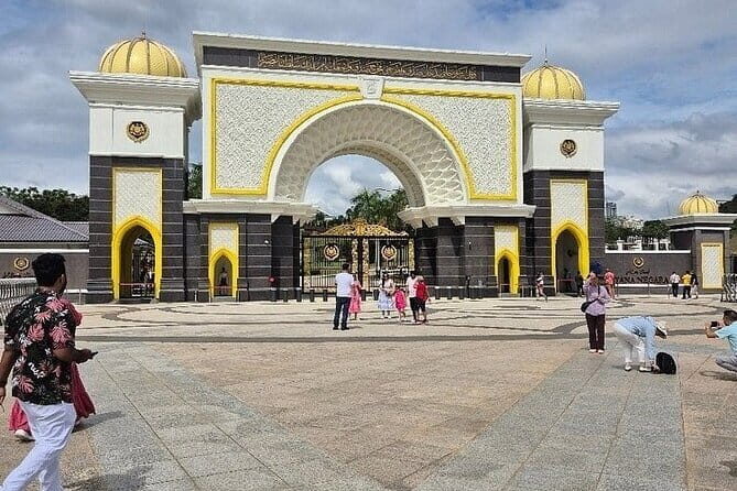 Private Half-Day Cultural Tour in Kuala Lumpur - Price and value: how $31.19 turns into real convenience