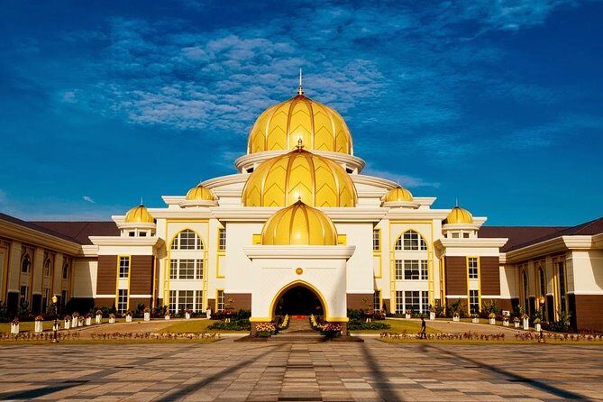 Private Half-Day Kuala Lumpur City Tour with KL Tower Observation Deck Ticket - Petronas, the Golden Triangle, and the quick-hit modern KL story