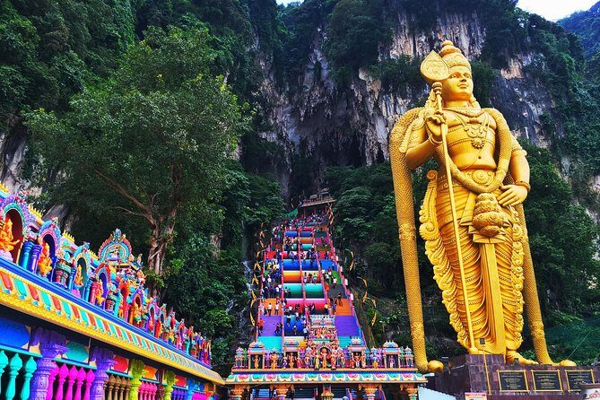 Private Half-Day Kuala Lumpur Culture And Communities Exploration Tour - Batu Caves: limestone grandeur and Hindu shrines in one stop