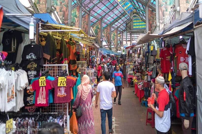 Private Kuala Lumpur and Putrajaya Highlights in One Day - Batu Caves: iconic temples and the 272-step choice