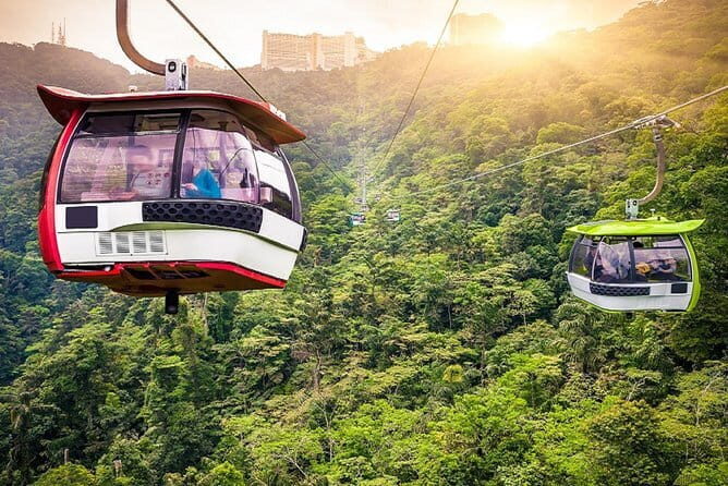 Private Kuala Lumpur City Tour : Petronas Twin Tower & Batu Caves - Masjid Negara: modern design, quick context, and respectful visiting