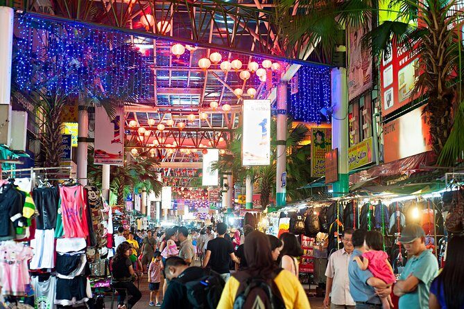 Private Kuala Lumpur Night Market And Food Tour - A 4pm start that keeps the night market stress low