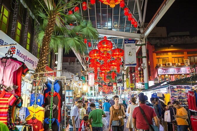 Private Night Tour : Kuala Lumpur Heritage Under The Lights - Pickup, private ride, and why 6:00 pm works