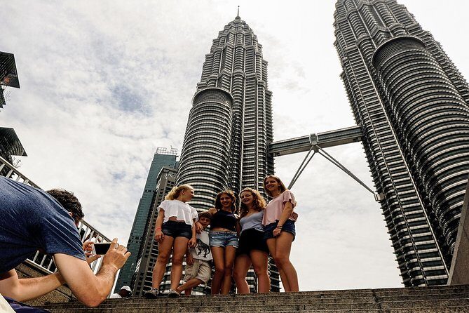 Private Night Tour: Petronas Twin Tower And Shopping - Dataran Merdeka lights: the padang, colonial landmarks, and city views