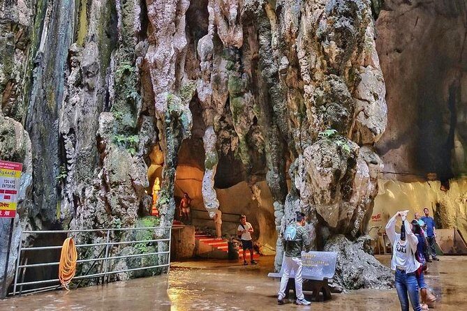 Private Tour Kuala Lumpur with Petronas Twin Towers Observation Deck & Batu Cave - Key highlights to know before you go
