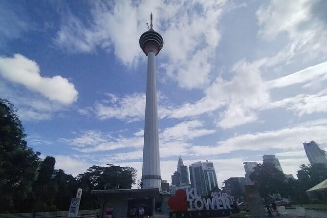 Putrajaya Tour From Kuala Lumpur Includes Batu Caves - Millennium Monument and the Moroccan Pavilion: small stops, smart photo payoff