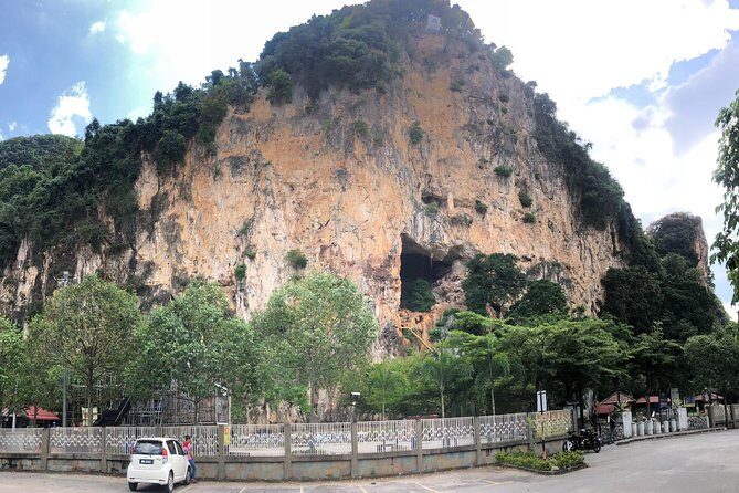 Rock Climbing guiding, top rope climbing includes full climbing gears and shoe. - Top-Rope Climbing Gear: What’s Included and What That Means for You