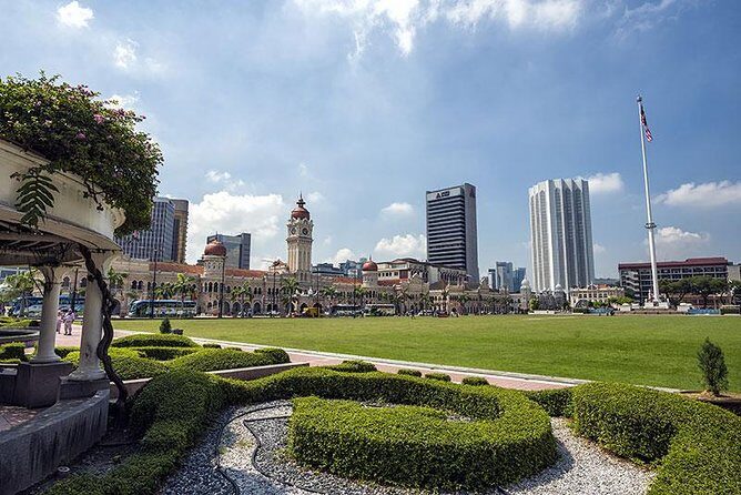 Shore Excursions from Port Klang Terminal - Jadi Batek Gallery: Batik Demo and a Creative Side Trip